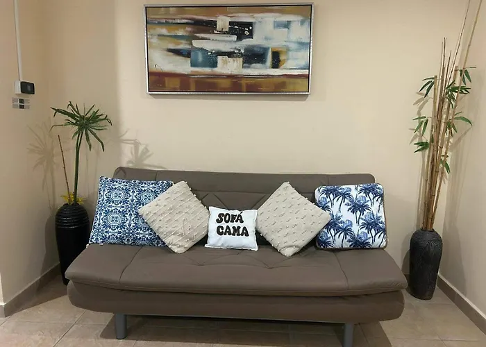 Apartamento De Lujo En Playa Jaco, Frente Al Mar, Wifi, Ac, Parqueo Privado Y Piscinas