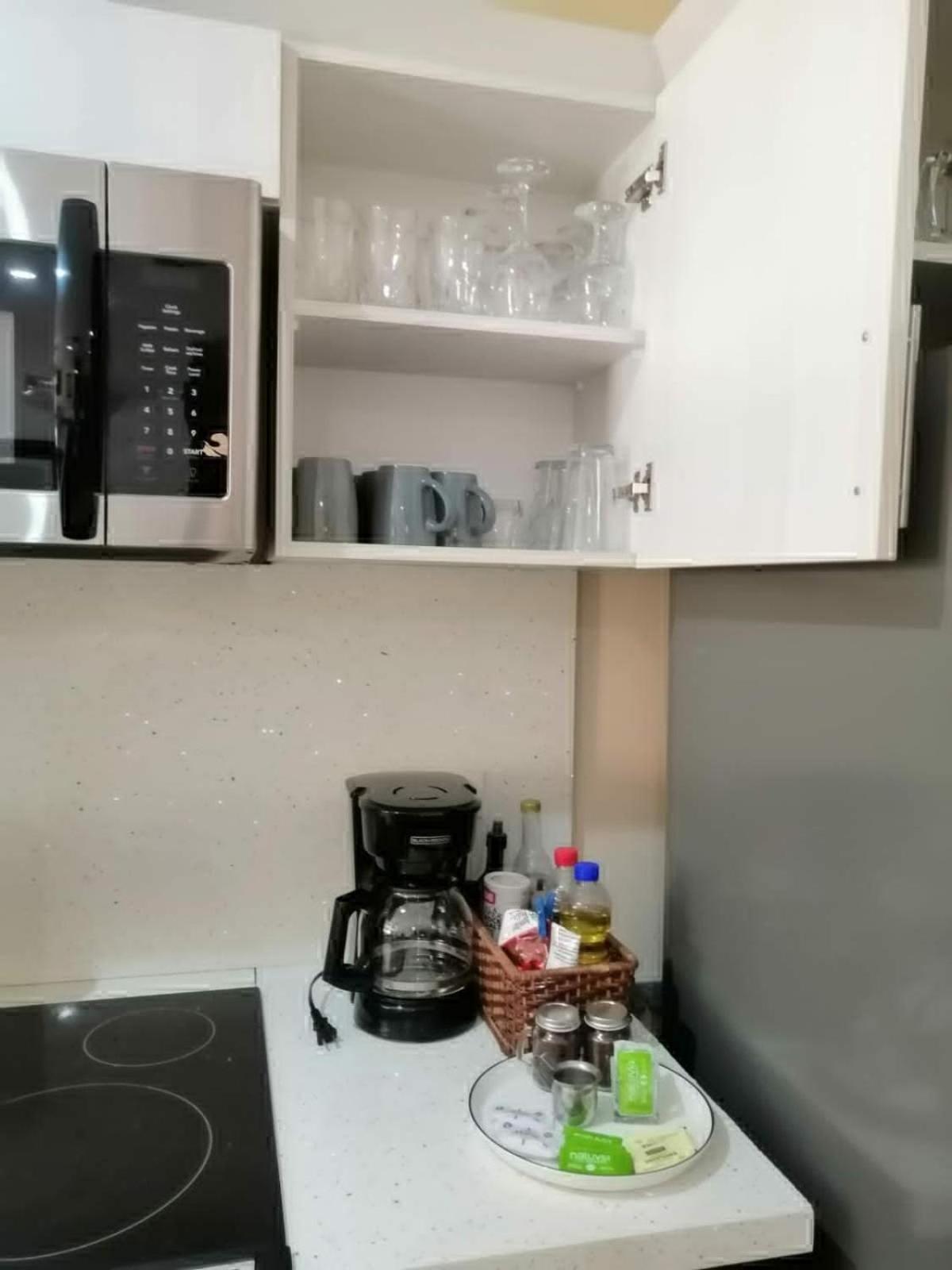 Appartement De Lujo En Playa Jaco, Frente Al Mar, Wifi, Ac, Parqueo Privado Y Piscinas *