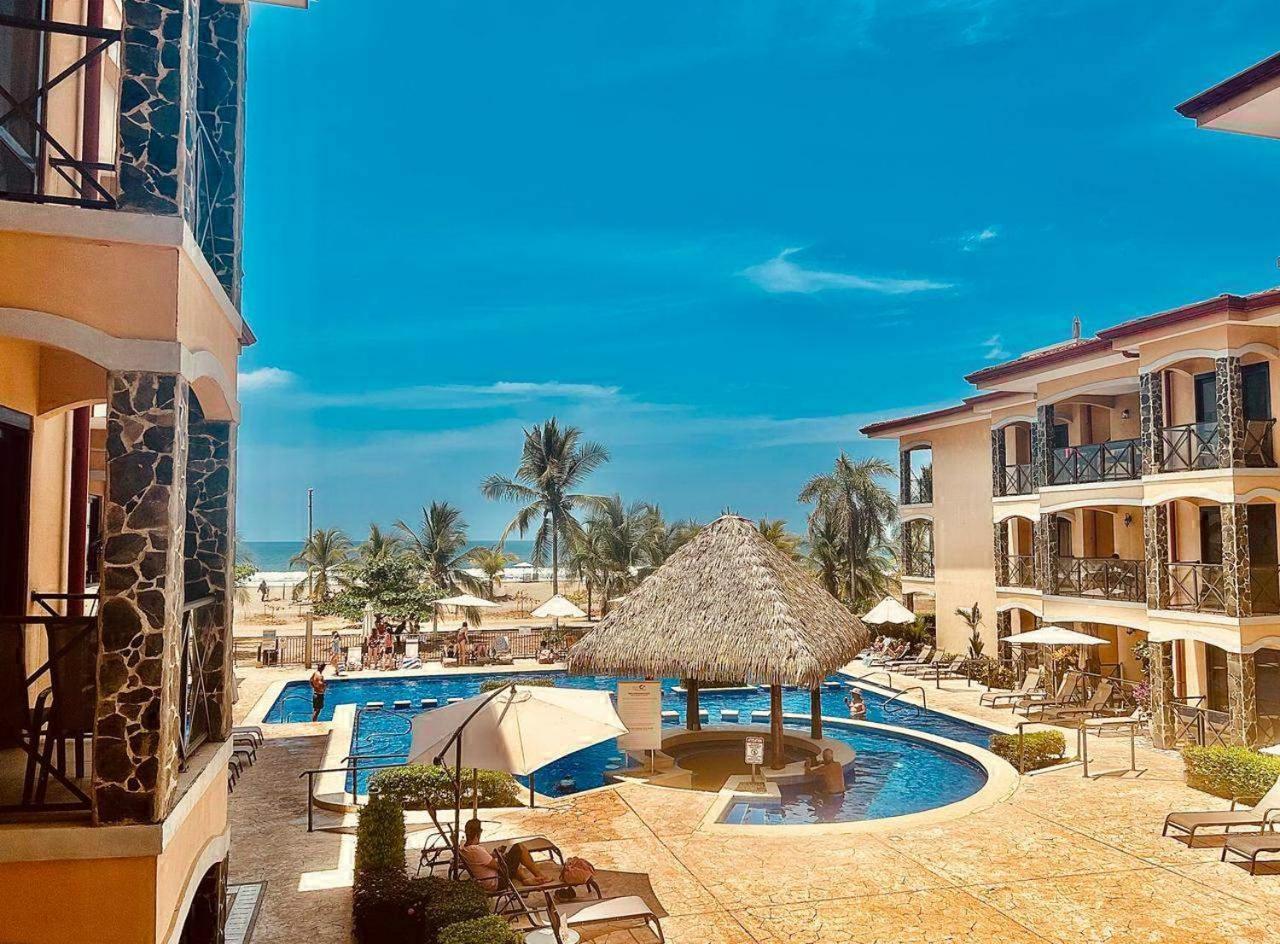 Appartement De Lujo En Playa Jaco, Frente Al Mar, Wifi, Ac, Parqueo Privado Y Piscinas Jacó