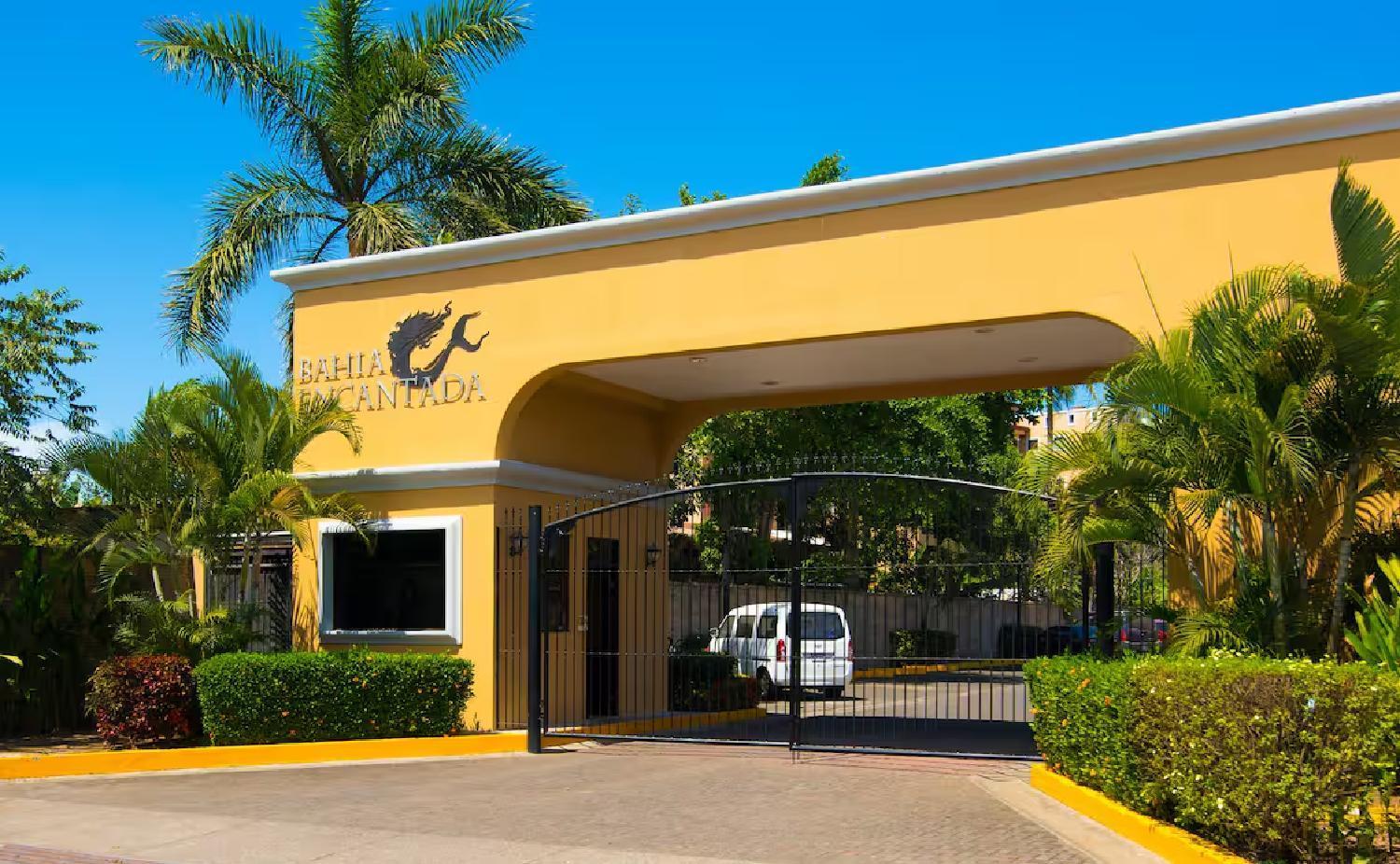 De Lujo En Playa Jaco, Frente Al Mar, Wifi, Ac, Parqueo Privado Y Piscinas Appartement *